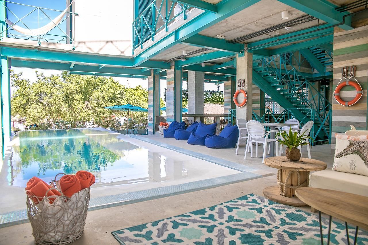Muchosur Manzanillo Ctg Hostal